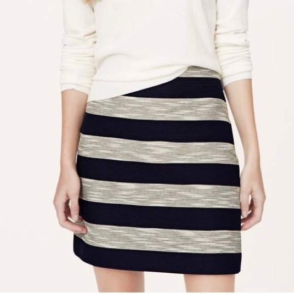 Ann Taylor Loft A line navy cream striped skirt, 4P - Picture 1 of 6